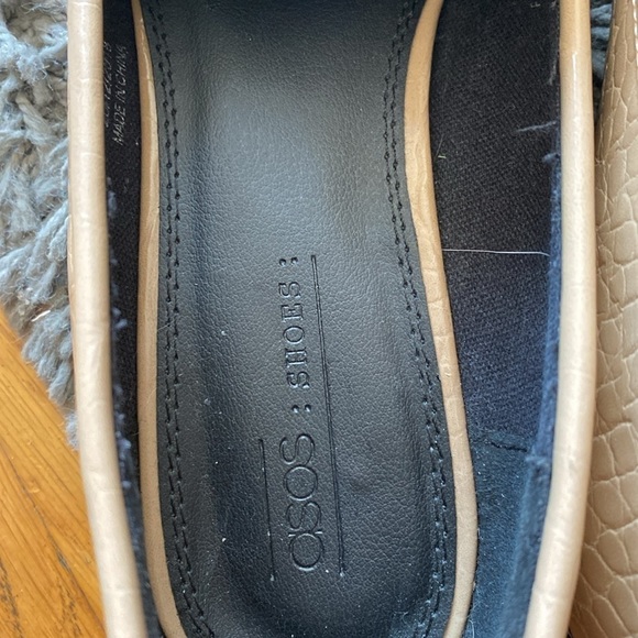ASOS DESIGN Mantra loafer flat shoes in croc Beige Size 7.5 - Picture 9 of 14